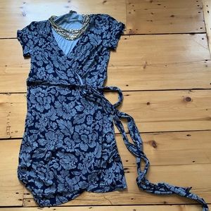 Wrap dress from loft- navy- wrap around tie waist